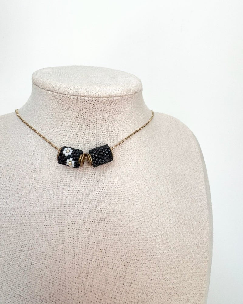 image Necklace with three switchable beaded pendants crafted with peyote stitch technique from Japanese Miyuki beads in a color palette inspired by hellebore flowers - Fleur Du Jour