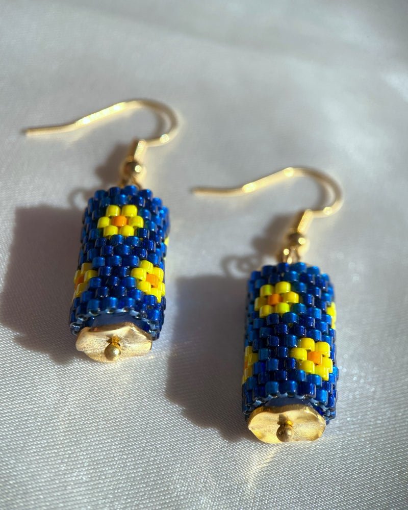 image Floral beaded earrings crafted in peyote stitch technique from Japanese Miyuki beads in a color palette inspired by the iris flowers - Fleur Du Jour