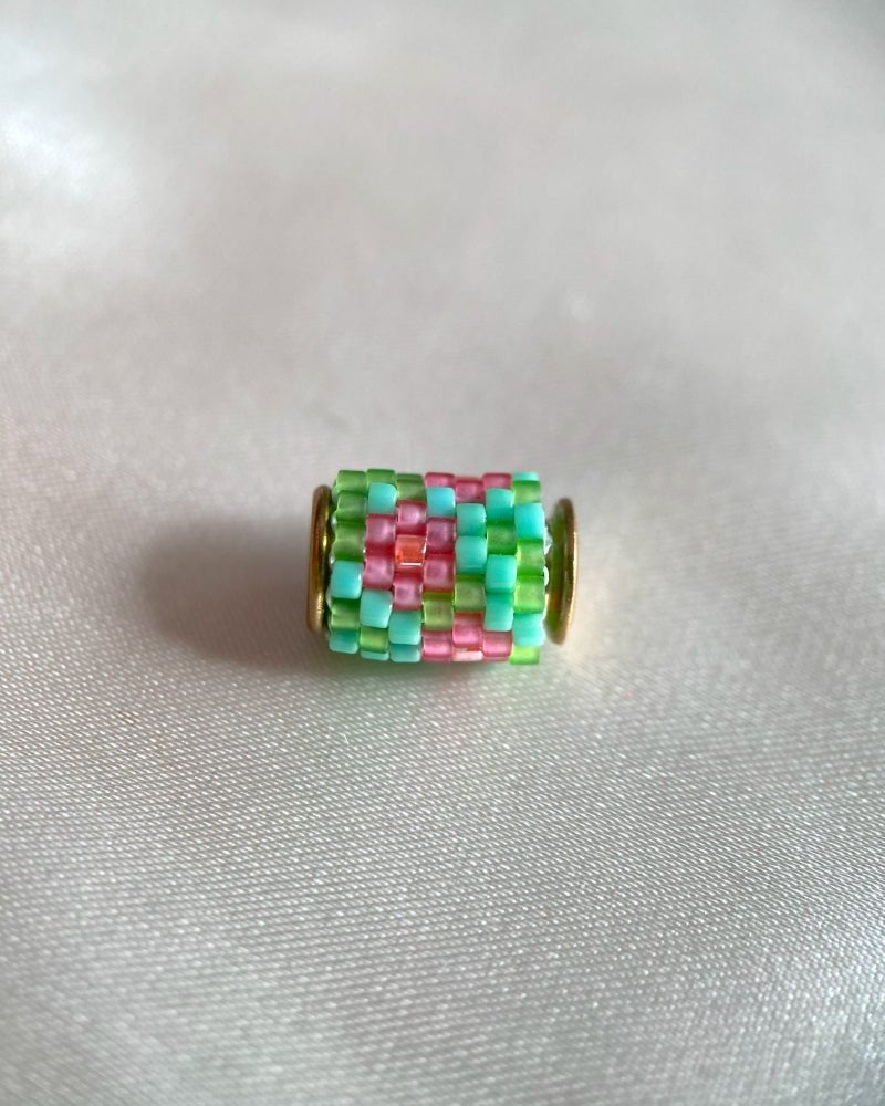 image Single beaded pendant crafted in peyote stitch technique from Japanese Miyuki beads in an orchid design - Fleur Du Jour