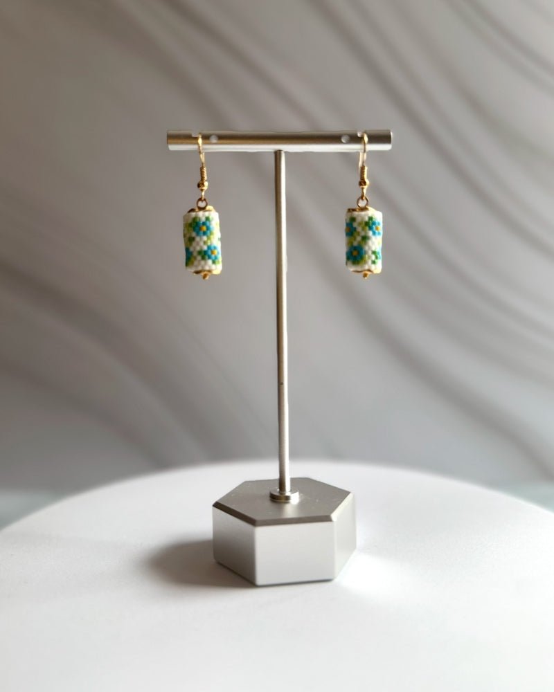 image Floral earrings crafted in peyote stitch technique from Miyuki beads in forget-me-not flowers' color palette - Fleur Du Jour