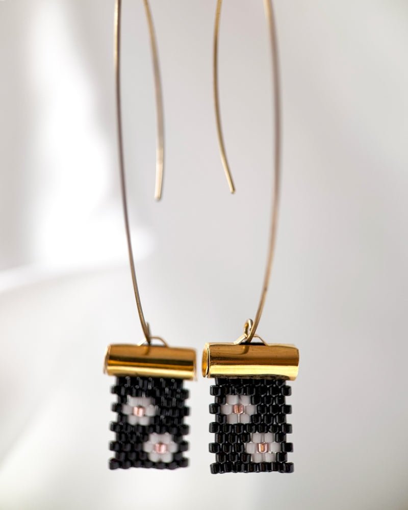 Christrose Perlen-Ohrringe – Hängend - Blumenohrringe - Fleur Du Jour