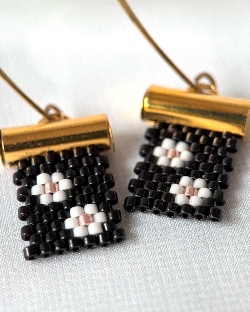 Christrose Perlen-Ohrringe – Hängend - Blumenohrringe - Fleur Du Jour