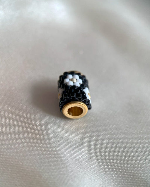 Zauberhafter Christrose Perlenanhänger - Blumenanhänger - Fleur Du Jour