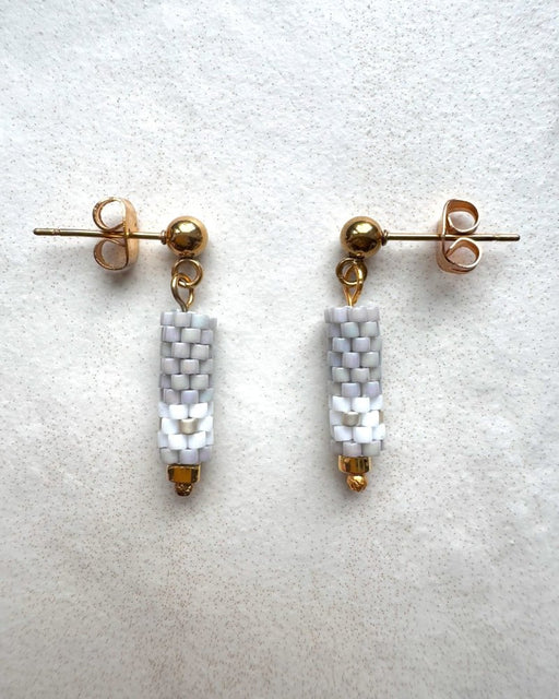 Minimalistic beaded earrings crafted in peyote stitch technique from Japanese Miyuki Delica beads in neutral grey and white tones - Fleur Du Jour