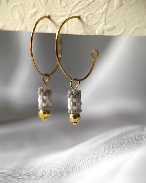 Edelweiß-Creolen: Dein individueller Ohrringstil für jede Tageslaune! - Blumenohrringe - Fleur Du Jour