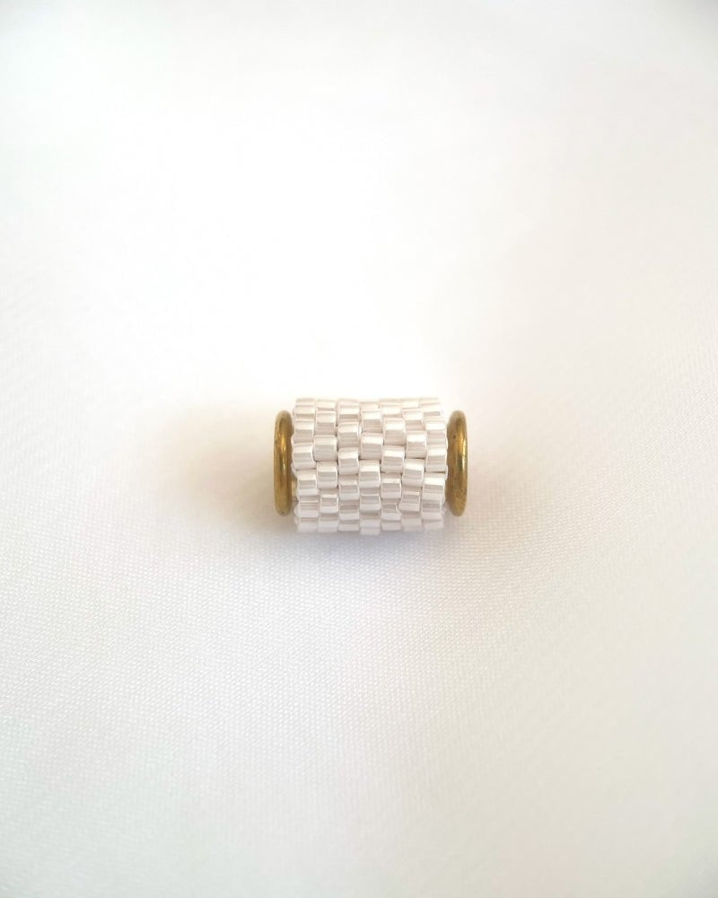 Single beaded white pearl pendant crafted in peyote stitch technique from Japanese Miyuki Delica beads - Fleur Du Jour