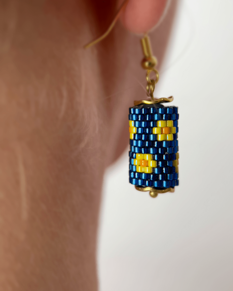 Floral beaded earrings crafted in peyote stitch technique from Japanese Miyuki beads in a color palette inspired by the iris flowers - Fleur Du Jour