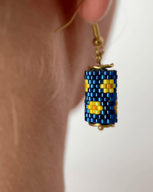 Floral beaded earrings crafted in peyote stitch technique from Japanese Miyuki beads in a color palette inspired by the iris flowers - Fleur Du Jour