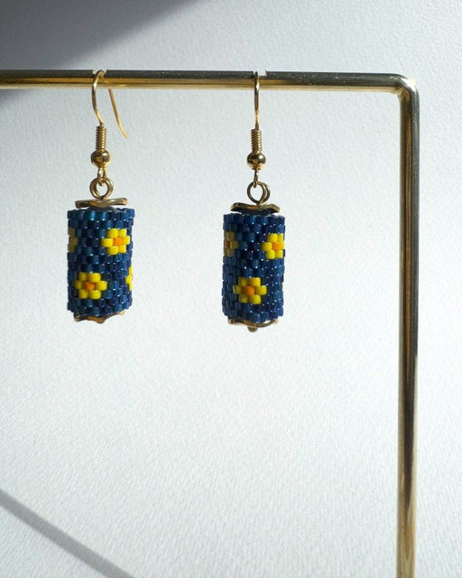 Floral beaded earrings crafted in peyote stitch technique from Japanese Miyuki beads in a color palette inspired by the iris flowers - Fleur Du Jour