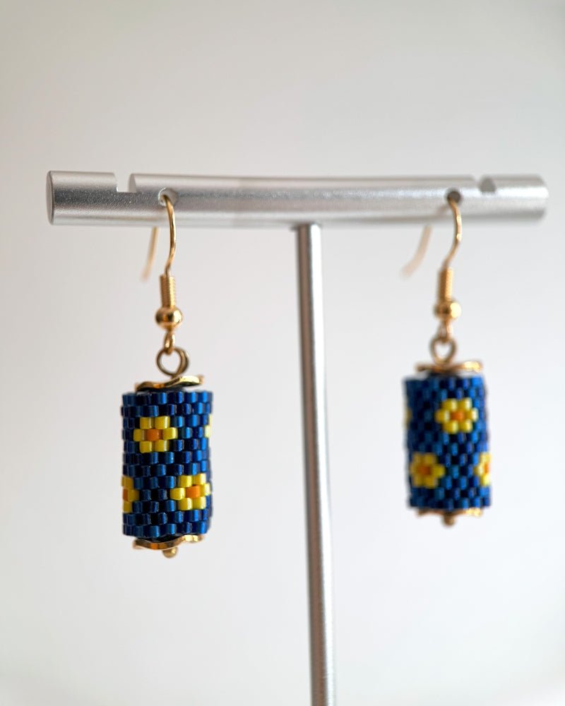 Floral beaded earrings crafted in peyote stitch technique from Japanese Miyuki beads in a color palette inspired by the iris flowers - Fleur Du Jour