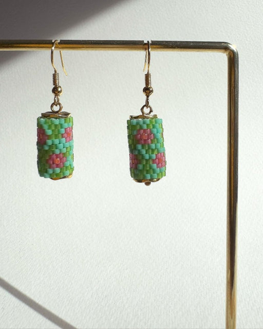 Floral beaded earrings crafted in peyote stitch technique from Miyuki beads in orchid flowers' inspired color palette - Fleur Du Jour