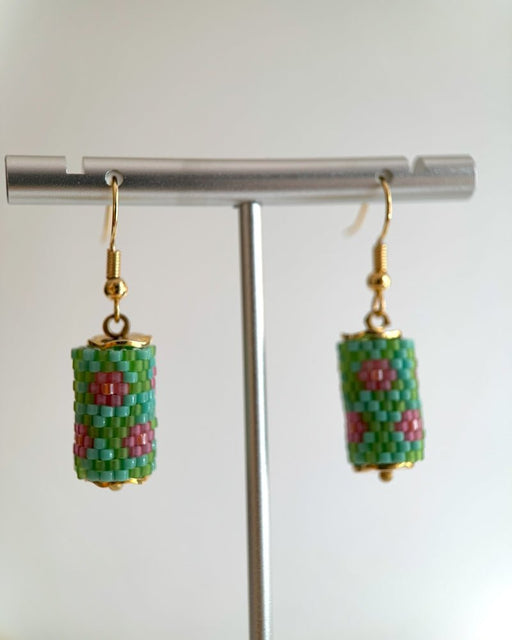 Floral beaded earrings crafted in peyote stitch technique from Miyuki beads in orchid flowers' inspired color palette - Fleur Du Jour
