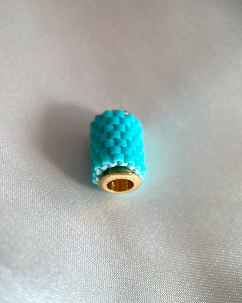 Single beaded turquoise pendant crafted in peyote stitch technique from Japanese Miyuki beads - Fleur Du Jour