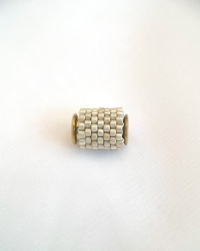 Winterzauber - Perlenanhänger in Schneeweiß und Blau - Blumenanhänger - Fleur Du Jour