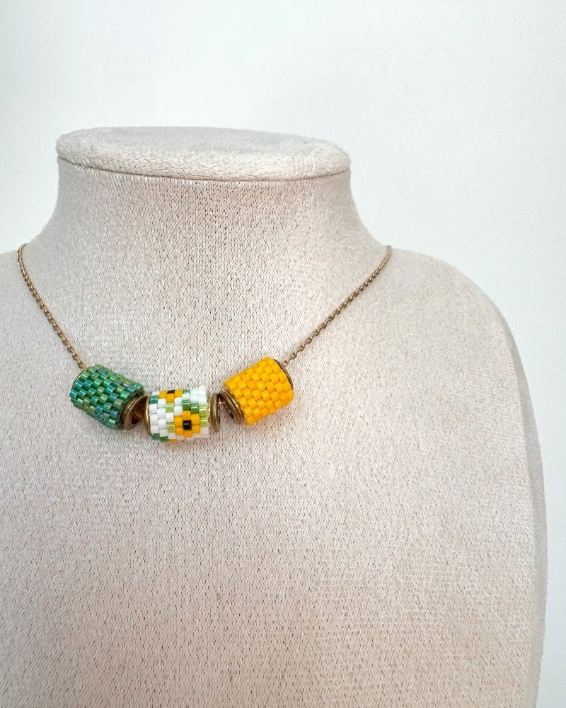 Sonnenblume Trio-Halskette: Ein strahlendes Accessoire - Fleur Du Jour