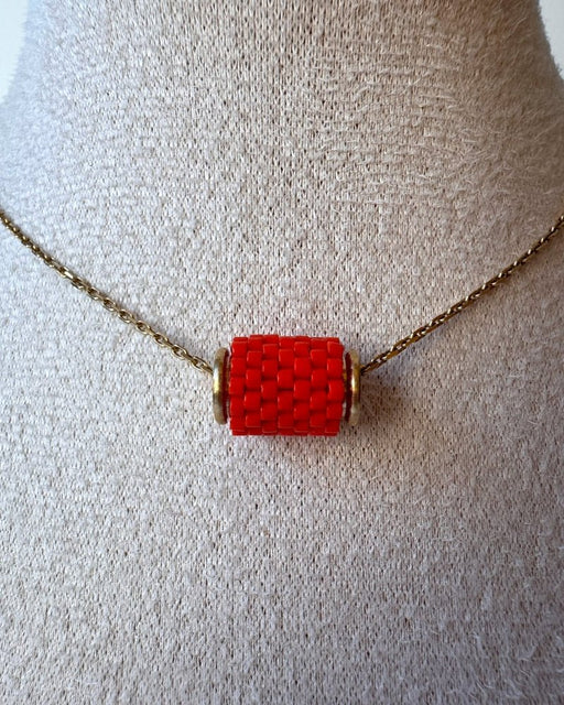 Necklace with three beaded charms crafted in peyote stitch technique using Japanese Miyuki Delica beads in scarlet red and pink palette with heart motif - Fleur Du Jour