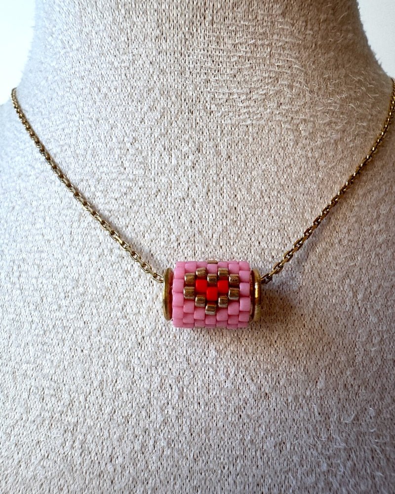 Necklace with three beaded charms crafted in peyote stitch technique using Japanese Miyuki Delica beads in scarlet red and pink palette with heart motif - Fleur Du Jour