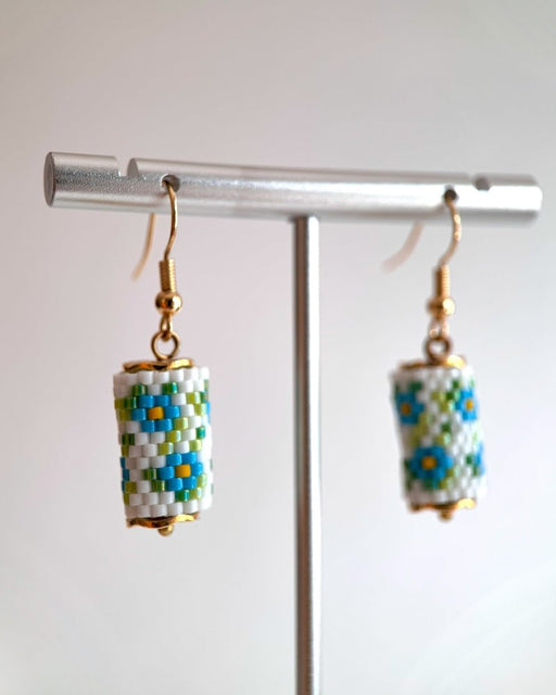 Floral earrings crafted in peyote stitch technique from Miyuki beads in forget-me-not flowers' color palette - Fleur Du Jour