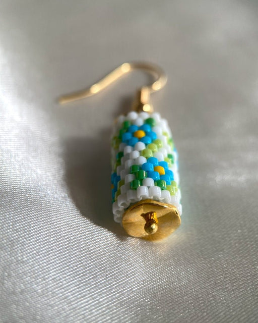 Floral earrings crafted in peyote stitch technique from Miyuki beads in forget-me-not flowers' color palette - Fleur Du Jour