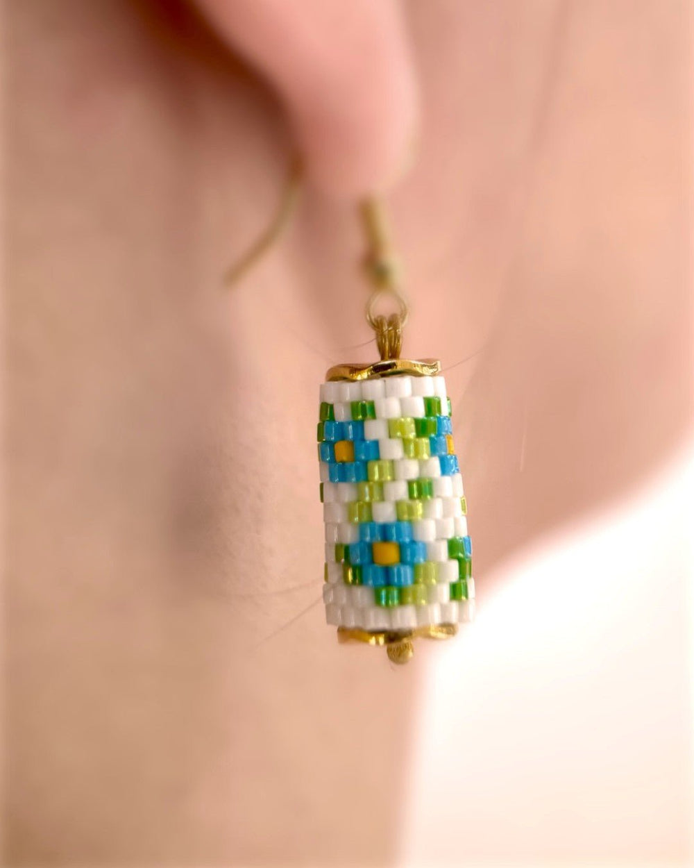 Floral earrings crafted in peyote stitch technique from Miyuki beads in forget-me-not flowers' color palette - Fleur Du Jour