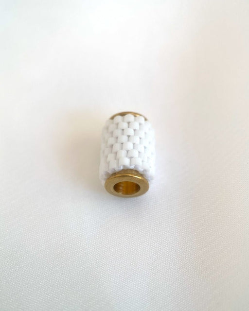 Single beaded pendant crafted in peyote stitch technique from Japanese Miyuki beads in white color - Fleur Du Jour